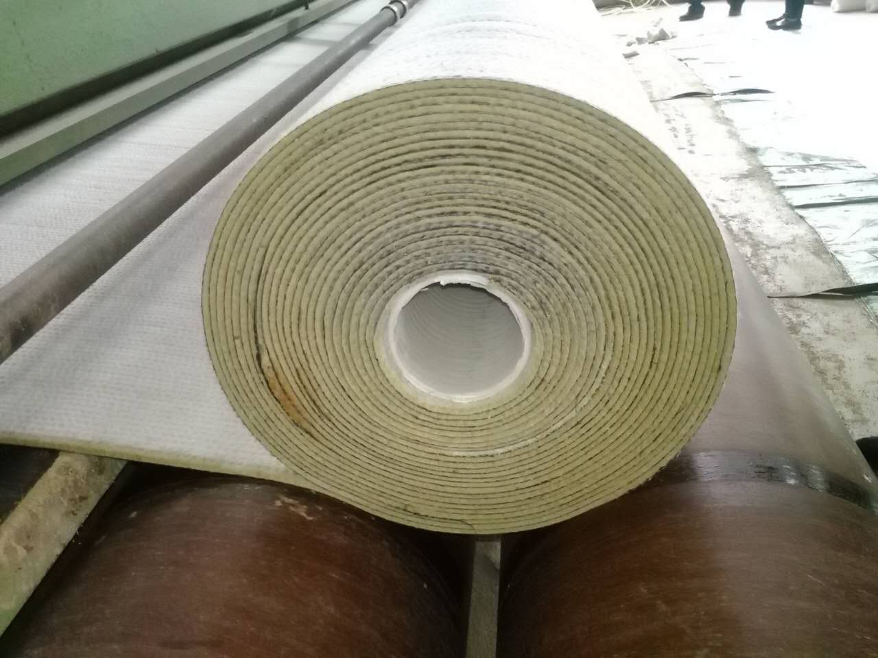 钠基膨润土防水毯